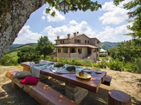 Pleasant Villa in Apecchio with Swimming Pool